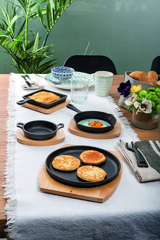 Fusion Taste Cast Iron Round Frying Pan with Beech Trivet 21cm