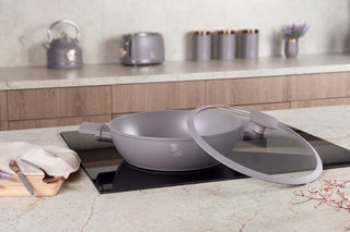 Shallow pot with lid, Taupe