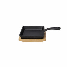 Load image into Gallery viewer, Fusion Taste Cast Iron Square Frying Pan with Beech Trivet 14x14cm
