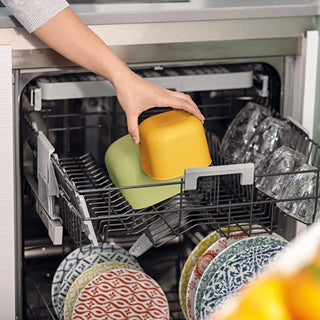 M STORE&MORE - Shallow Airtight Fridge/Freezer/Microwave Containers 975cc