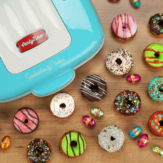 Sandwiches and cookies 3 in 1
